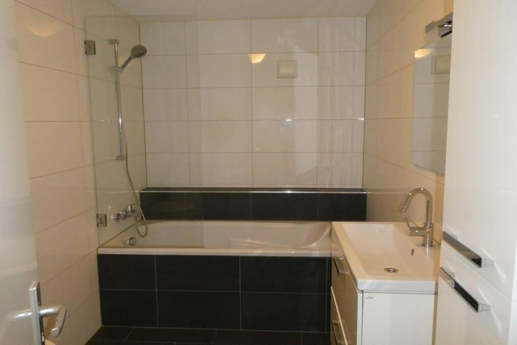 Huis Bij De Catalpa Dordrecht Extérieur photo